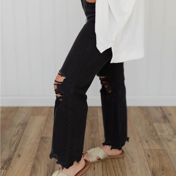 Distressed Jean - Picture 3 of 4